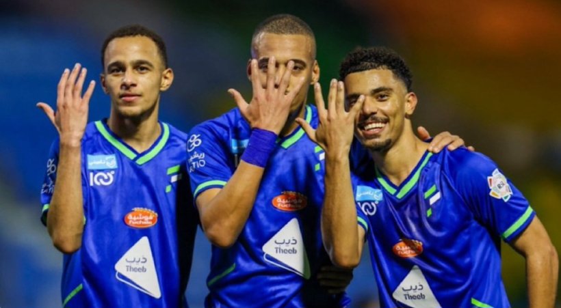 الفتح يغلق الباب أمام الهلال بشأن التعاقد مع مدافعه