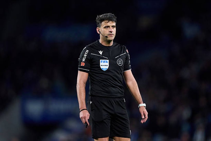 عقوبة خيل مانزانو بسبب أحداث مباراة برشلونة وريال سوسيداد