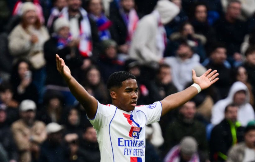 إندريك.. نجم شاب أعاد الحياة لنادٍ عريق