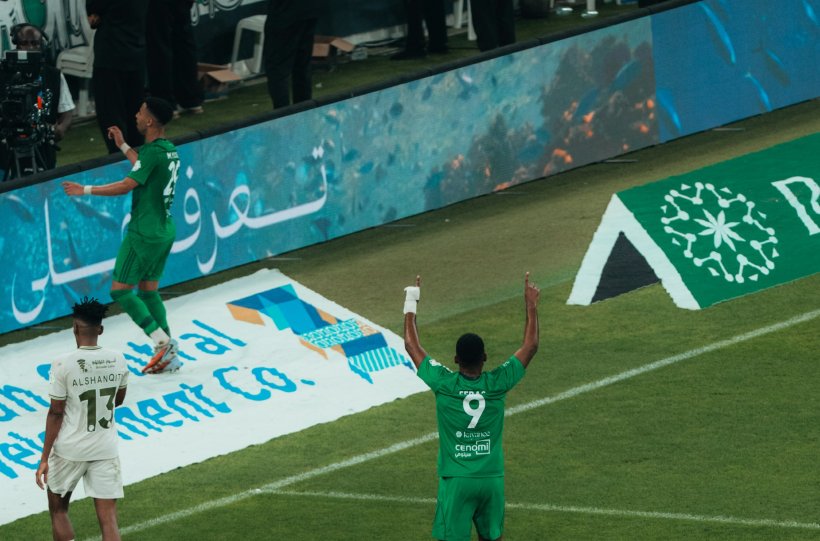 الأهلي يتغلب على الحزم ويصعد مؤقتًا إلى وصافة دوري روشن