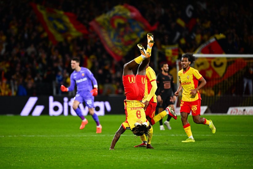 لانس يهزم رين بثلاثية ويعتلي صدارة الدوري في يوم تألق ماكسيمين