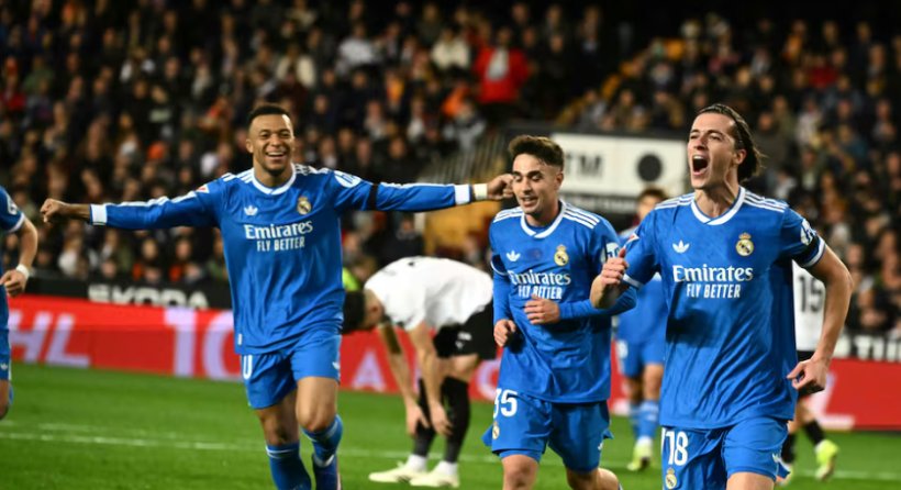 ريال مدريد يضرب فالنسيا بثنائية ويواصل الضغط على برشلونة