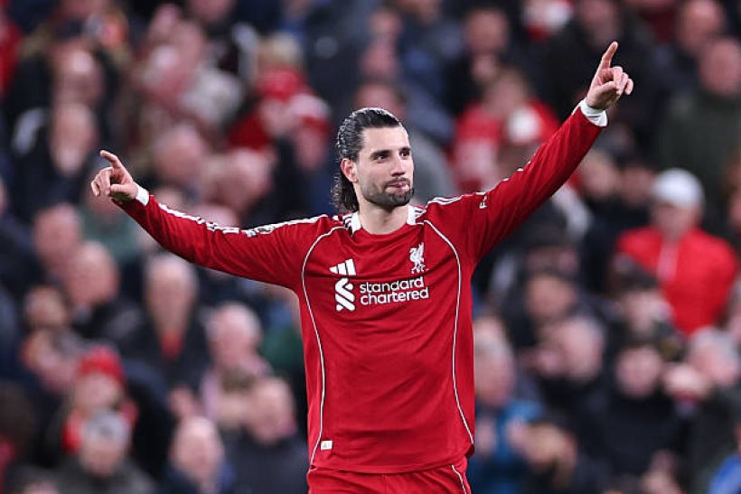 الكشف عن مدة إيقاف سوبوسلاي بعد طرده أمام مانشستر سيتي