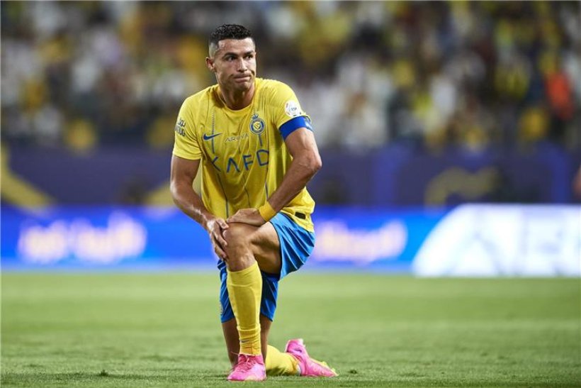 رونالدو يفتح باب الرحيل عن النصر