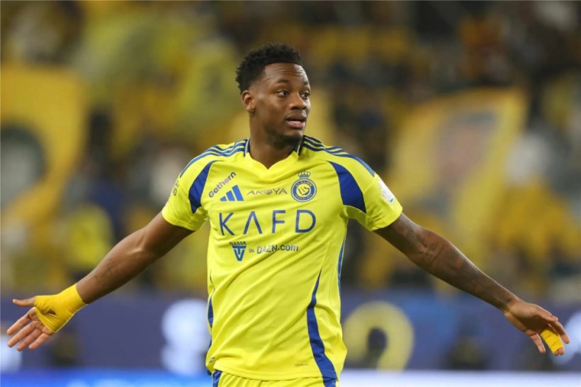 النصر يُعير جون دوران رسميًا إلى روسيا