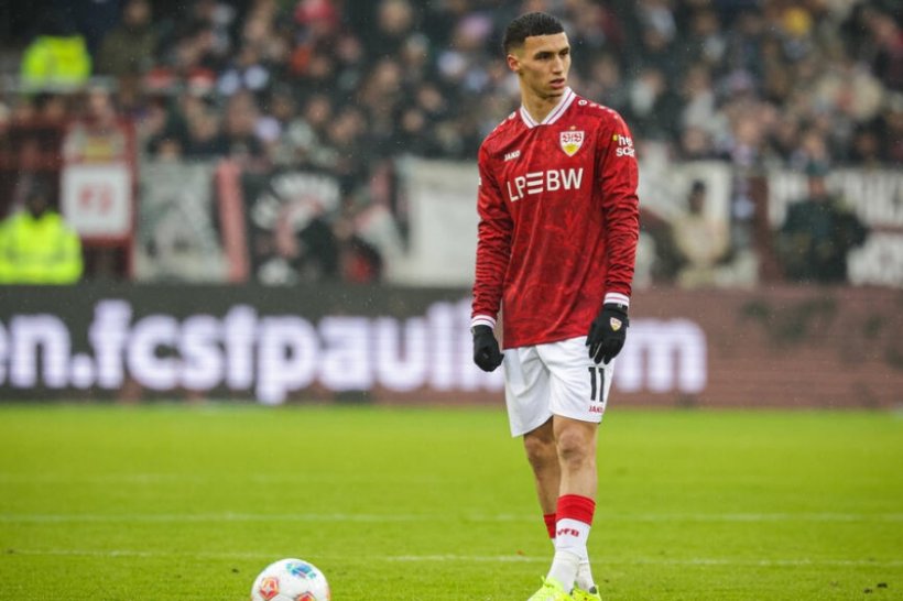 تقارير ألمانية ترصد تراجع مستوى بلال الخنوس