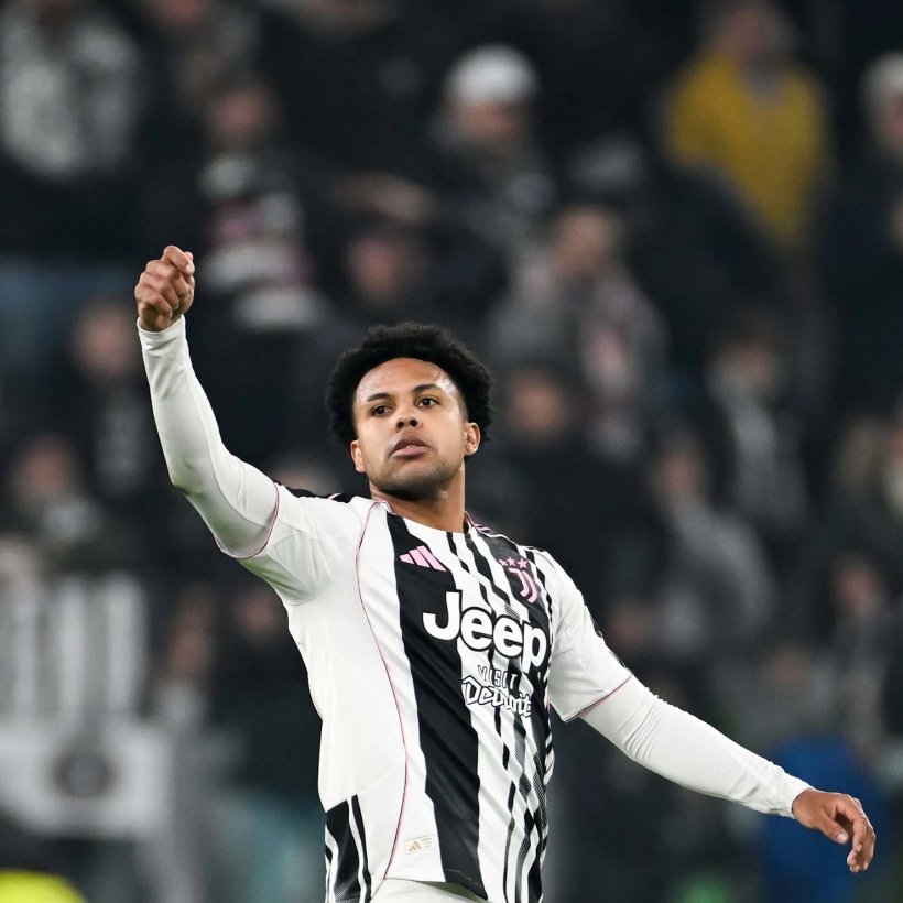 مستقبل ماكيني مع يوفنتوس على المحك وسط عروض من أوروبا وأمريكا