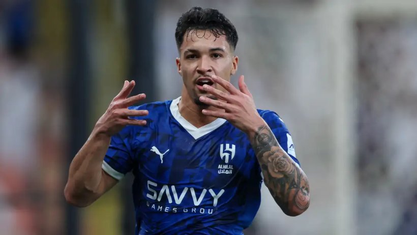 ليوناردو يفاجئ الهلال بقرار غير متوقع بشأن مستقبله