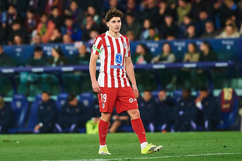 تصريحات أراوخو حول ألفاريز تثير غضب أتلتيكو مدريد