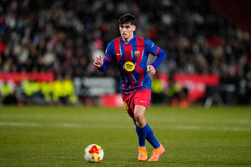 موقف برشلونة من بيع جيرارد مارتن وسط اهتمام ميلان