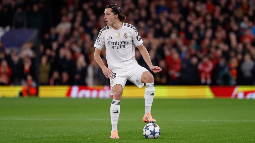 المنتخب الإسباني يستعد لاستدعاء كاريراس في التوقف القادم