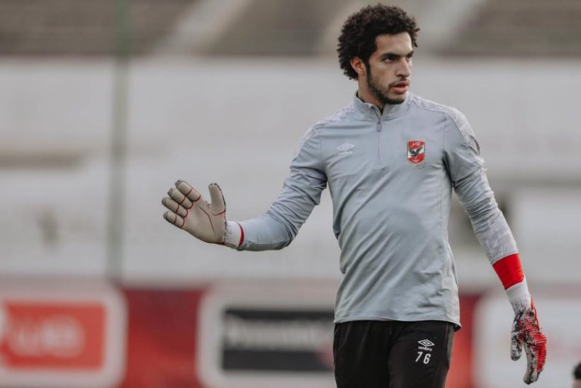 الأهلي يقرر تجديد عقد مصطفى شوبير