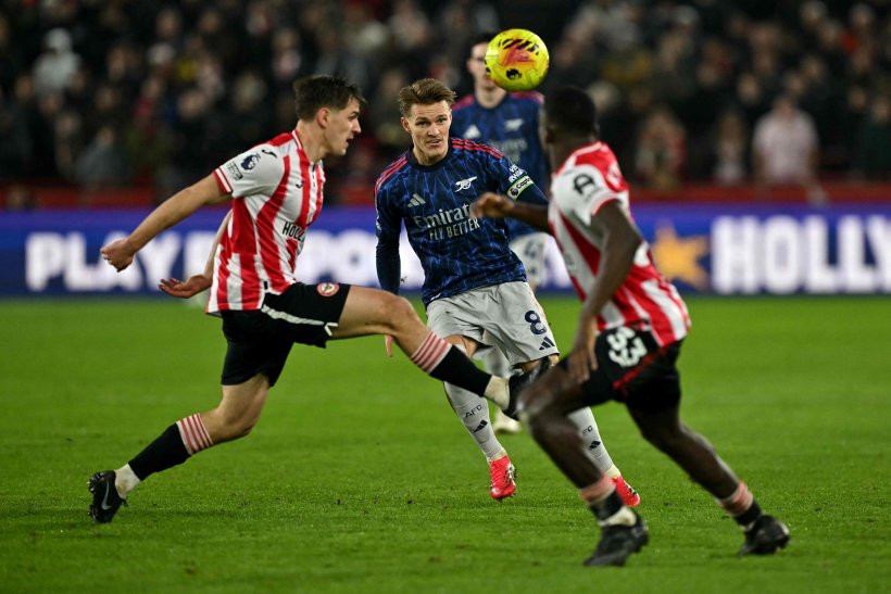 برينتفورد يشعل الصراع على البريميرليج بالتعادل أمام آرسنال