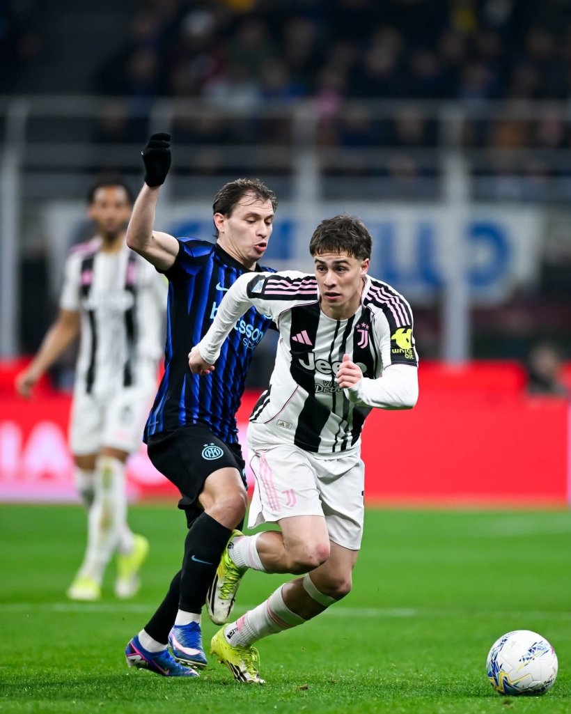 غضب يوفنتوس بعد ديربي إيطاليا: كومولي يثور على الحكم في النفق