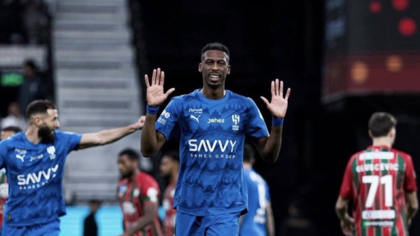 منافسة رباعية بين نجوم كبار الدوري السعودي على جائزة الأفضل بالجولة