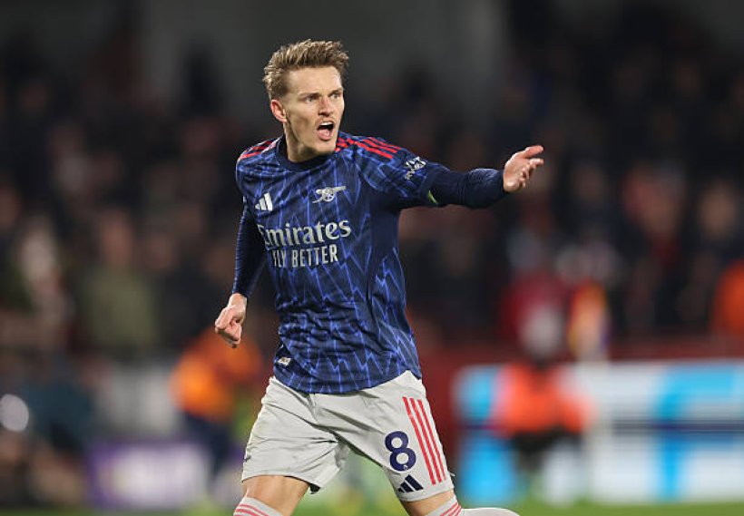 الشكوك تحيط بمستقبل أوديجارد مع أرسنال