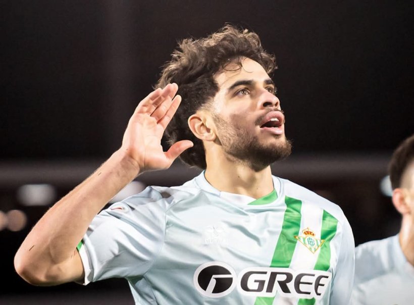 الزلزولي يقترب من تحطيم رقم قياسي في سوق الانتقالات