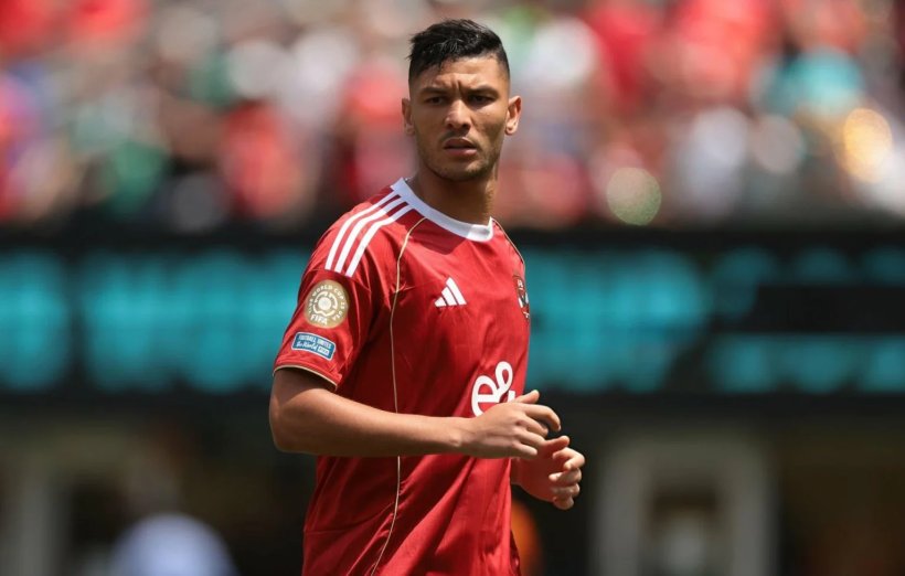 مستقبل أشرف داري مع الأهلي