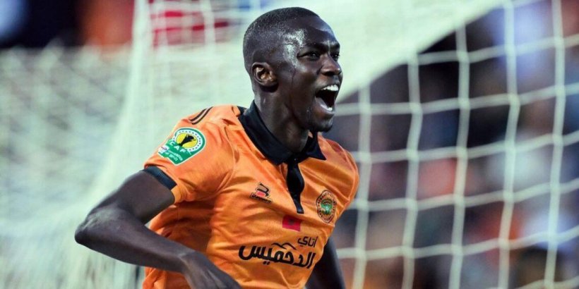 نهضة بركان يلجأ إلى فيفا ضد الأهلي الليبي في أزمة لامين كمارا