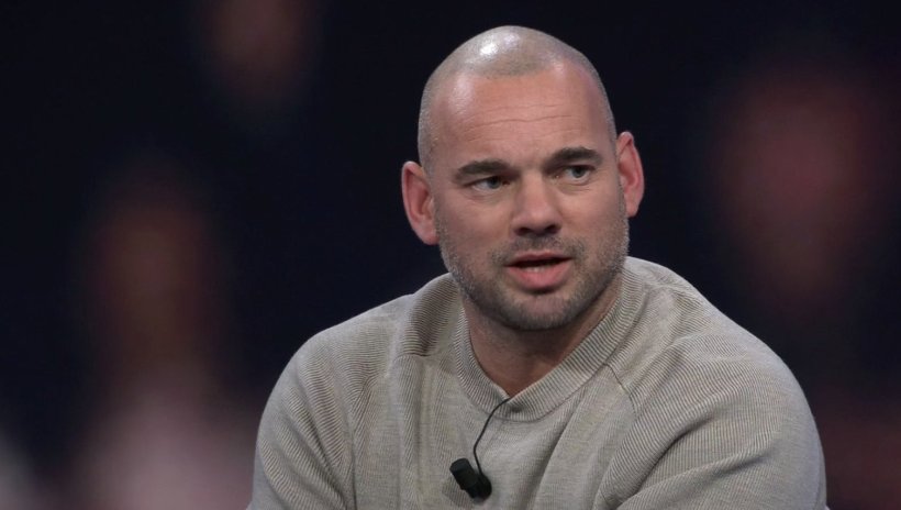 شنايدر ينتقد أوتامندي: ميسي من فاز بكأس العالم وليس أنت