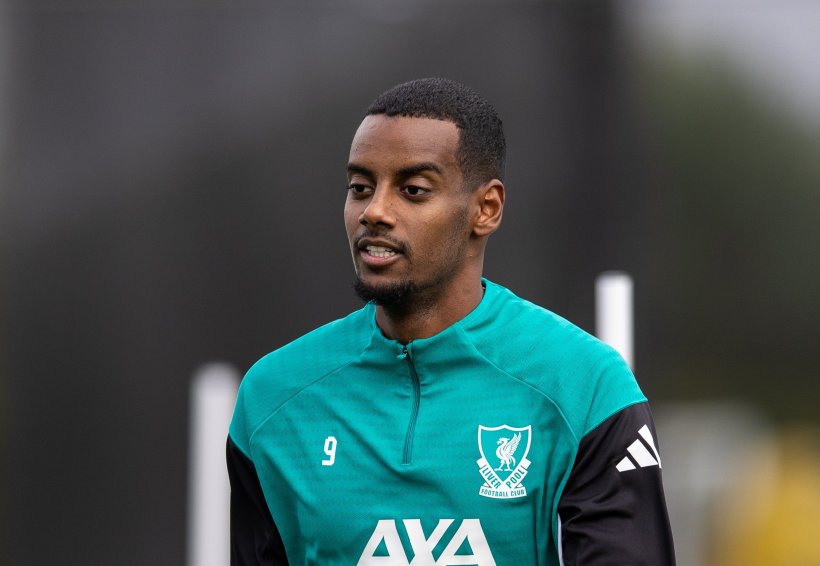 إيساك يستهدف العودة للملاعب مع ليفربول نهاية الشهر المقبل