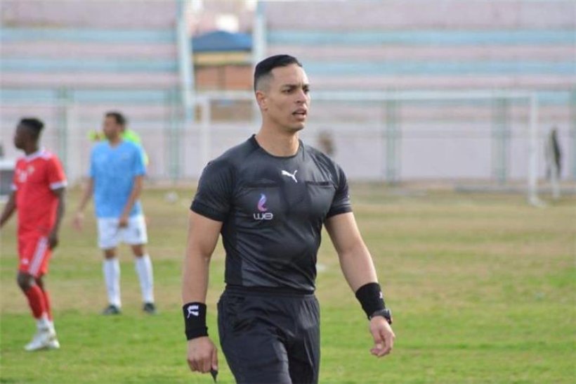 القلاوي يدير مباراة الزمالك وحرس الحدود تحكيميًا
