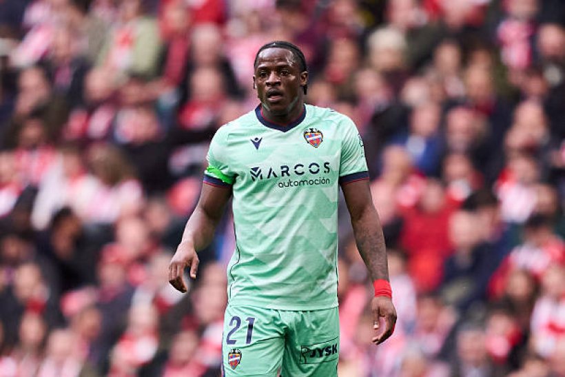 إيتا إيونج..من مفاجأة الدوري الإسباني إلى أزمة تهديفية