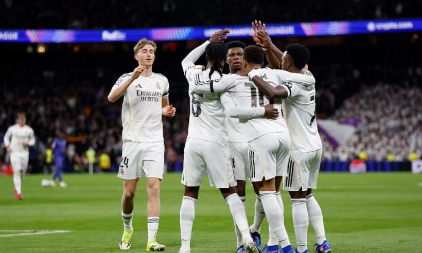 مانشستر يونايتد يحدد بديل كامافينجا من ريال مدريد