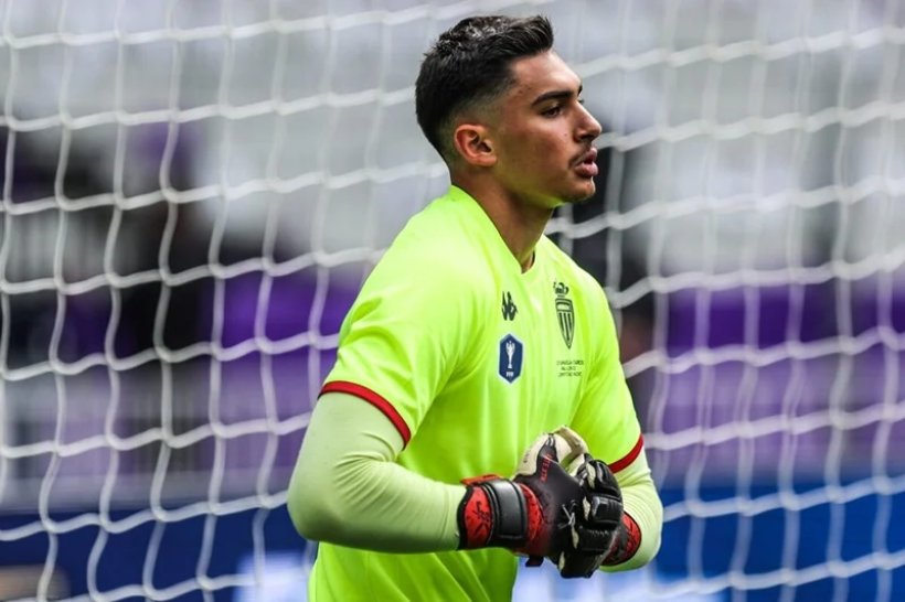 أستون فيلا يستهدف بنشاوش وبورنموث ينافس لضمه