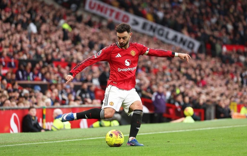 فيرنانديز يعود إلى مركزه المثالي ويصبح أكثر تأثيرًا في مانشستر يونايتد