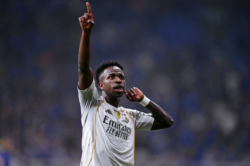 فينيسيوس يوافق على تجديد عقده