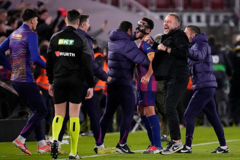 فليك يرضخ لضغوطات لاعبي برشلونة