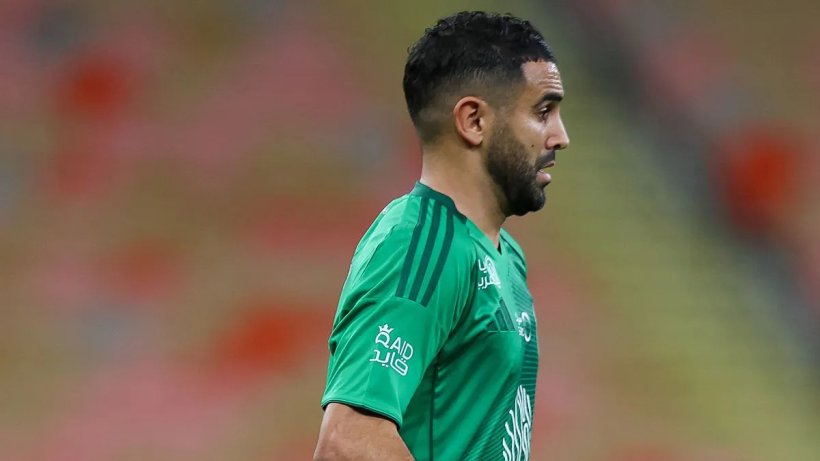 الأهلي يحسم مستقبل رياض محرز