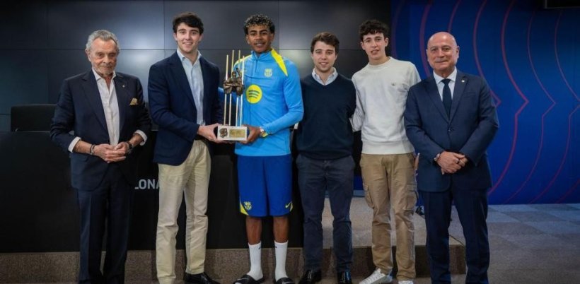 لامين يامال يحصد جائزة ألدو روفيرا