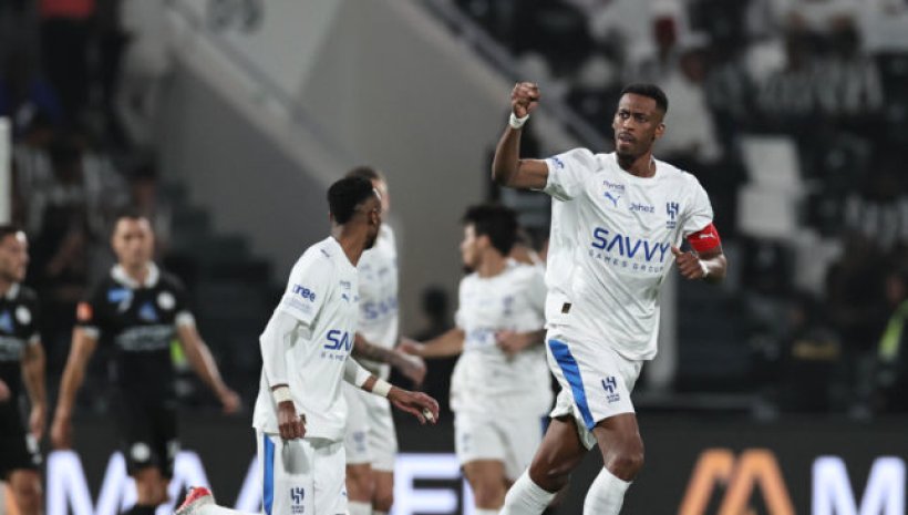 الهلال يكتسح الشباب بخماسية في ليلة الديربي