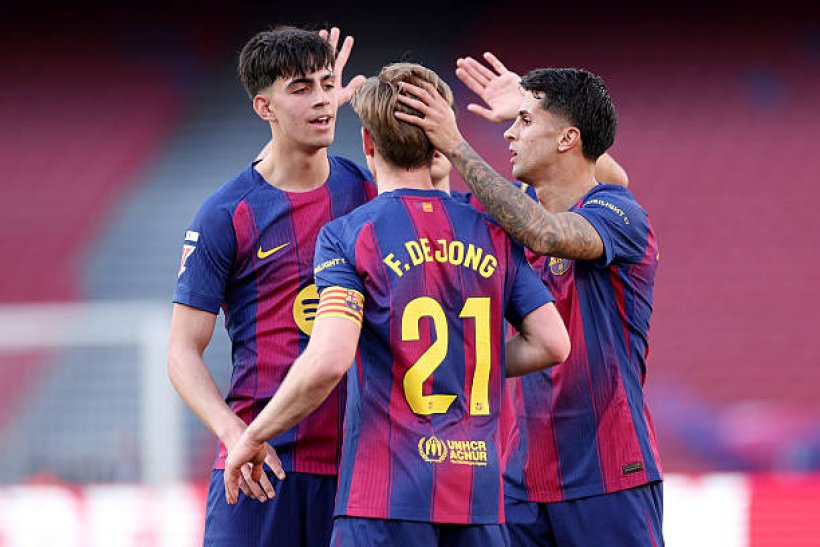 ثلاثة مرشحين لحسم الجبهة اليسرى في برشلونة قبل مواجهة أتلتيكو