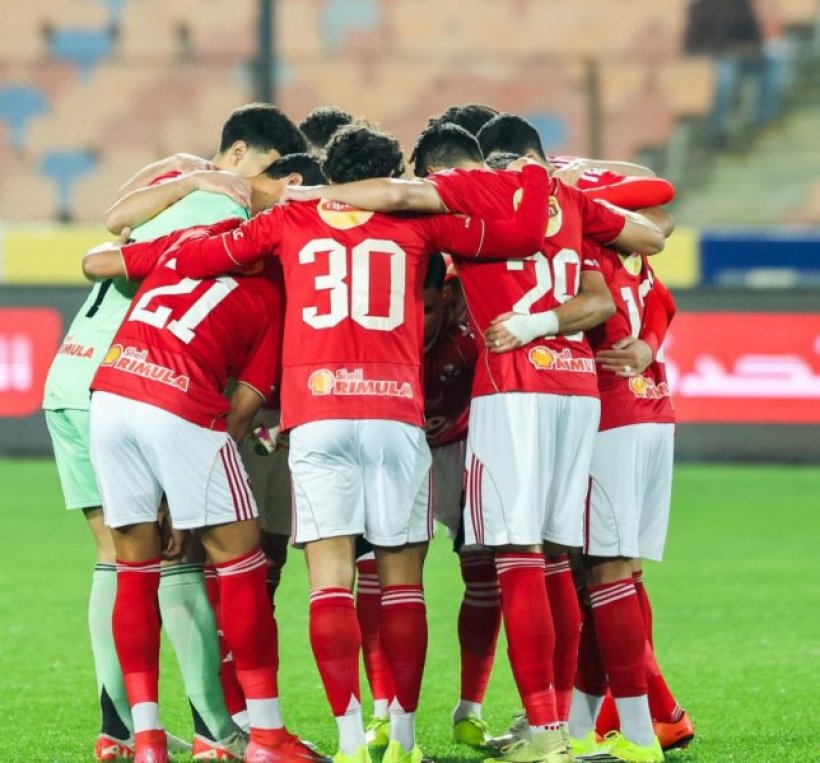 توروب يستبعد طاهر محمد طاهر من تشكيل الأهلي أمام المقاولون