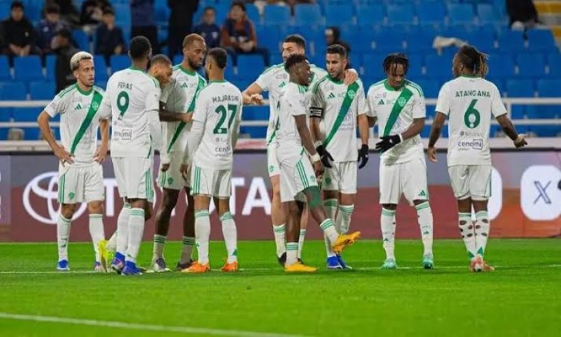 رسميًا.. نجم الأهلي خارج الحسابات في ديربي جدة