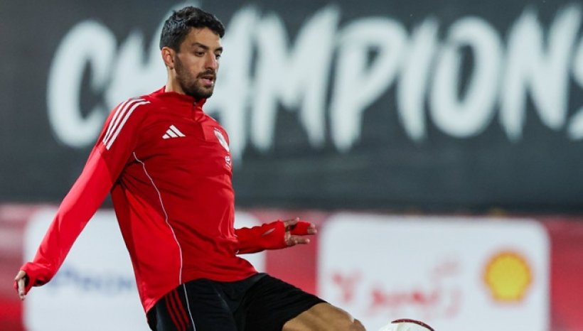 الأهلي يحسم مستقبل طاهر محمد بتمديد عقده 3 مواسم