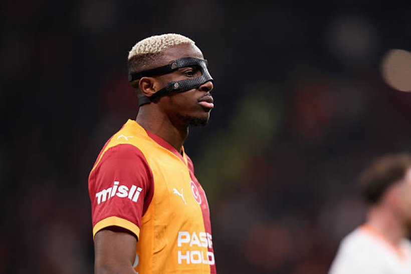 برشلونة يضع أوسيمين ضمن خياراته الهجومية