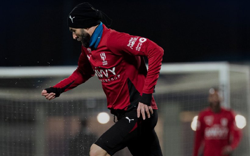 تطور جديد في إصابة بنزيما وموقفه من مباراة النجمة