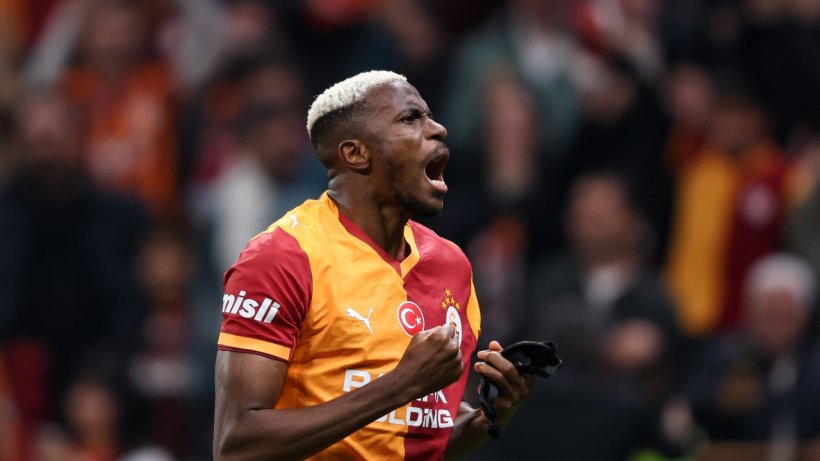 بايرن ميونيخ يدخل سباق التعاقد مع أوسيمين