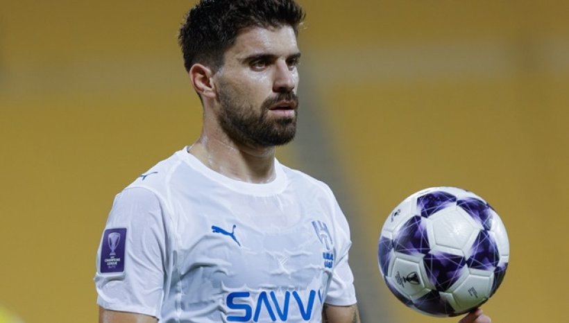 نيفيز يقترب من العودة، ومشاركته أمام الفتح بيد إنزاجي