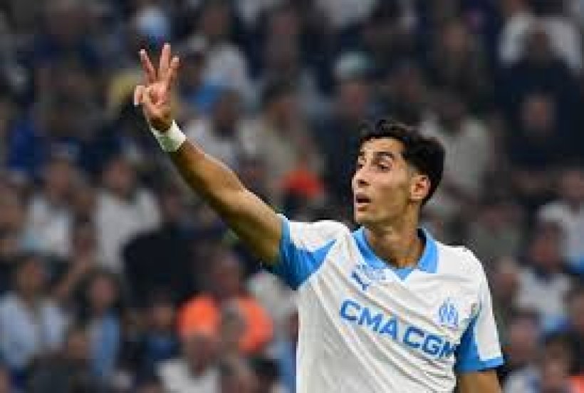 إصابة نايف أكرد تربك حسابات المغرب قبل وديتي مارس