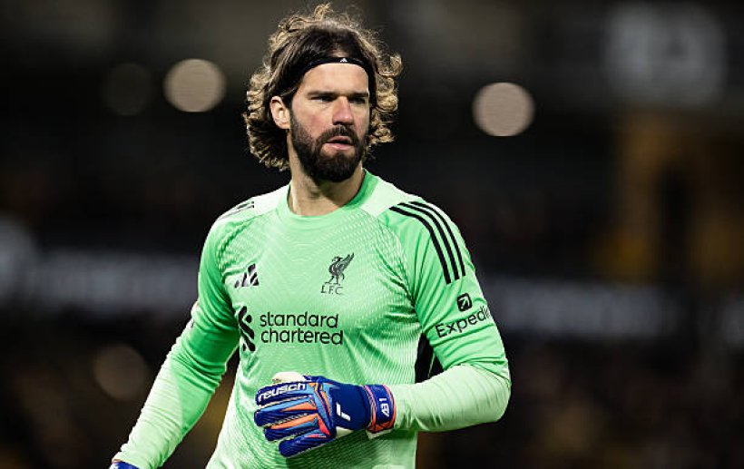 سبب غياب أليسون عن قائمة ليفربول لمواجهة غلطة سراي