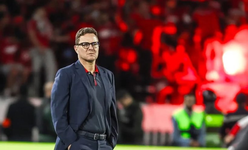 انتصار لا يُرضي الجماهير.. مطالب برحيل مدرب الوداد رغم الفوز المثير