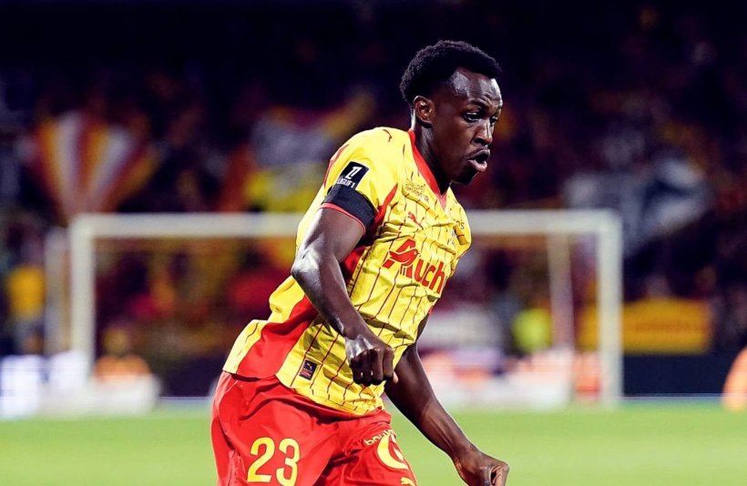 وكيل سعود عبدالحميد يكشف حقيقة المفاوضات مع النصر