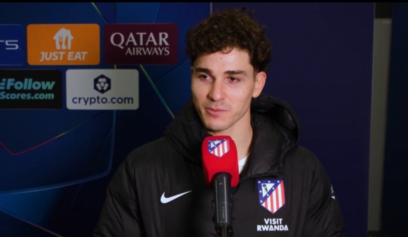 جوليان ألفاريز يوضح موقفه من شائعات انتقاله إلى برشلونة