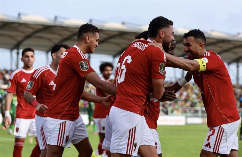 كباكا وأحمد رضا قريبان من العودة للأهلي