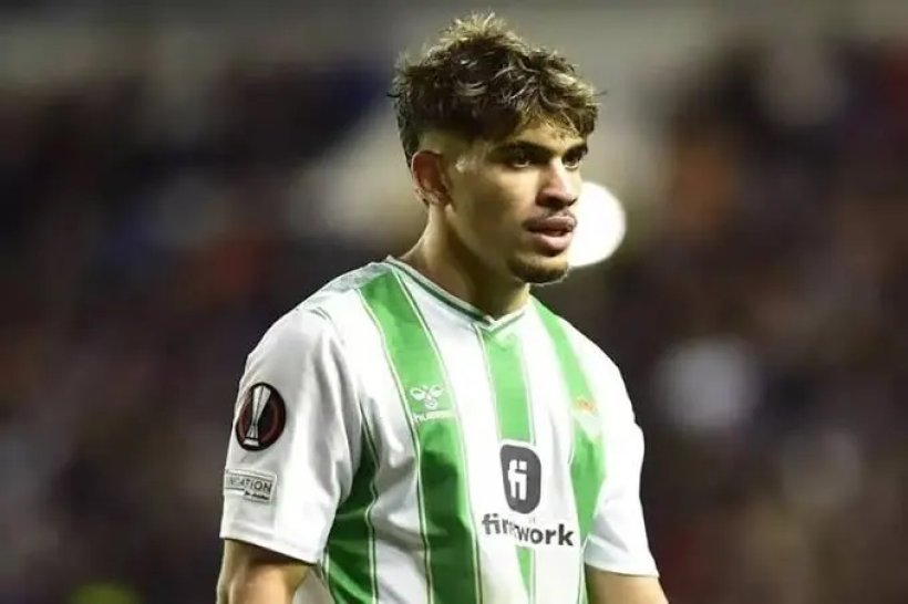 برشلونة يدرس عودة عبدالصمد الزلزولي